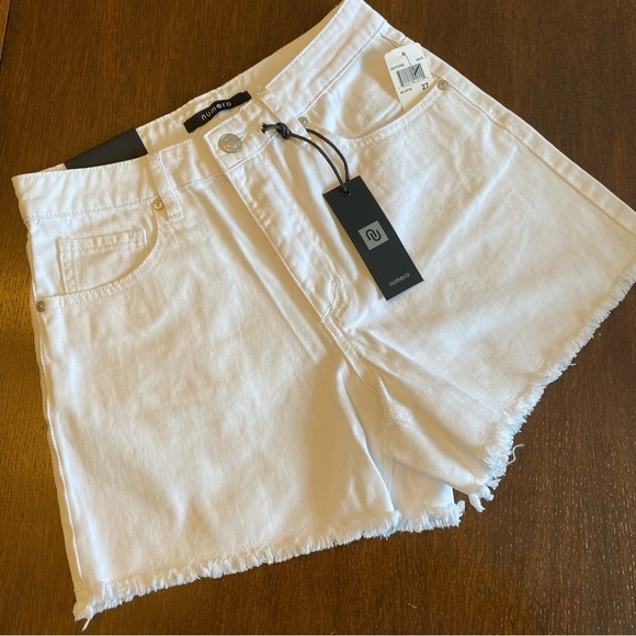 Numero Juniors Lou Lou High Rise Raw-Edge-Hem Denim Shorts White Size 27 - Picture 6 of 11